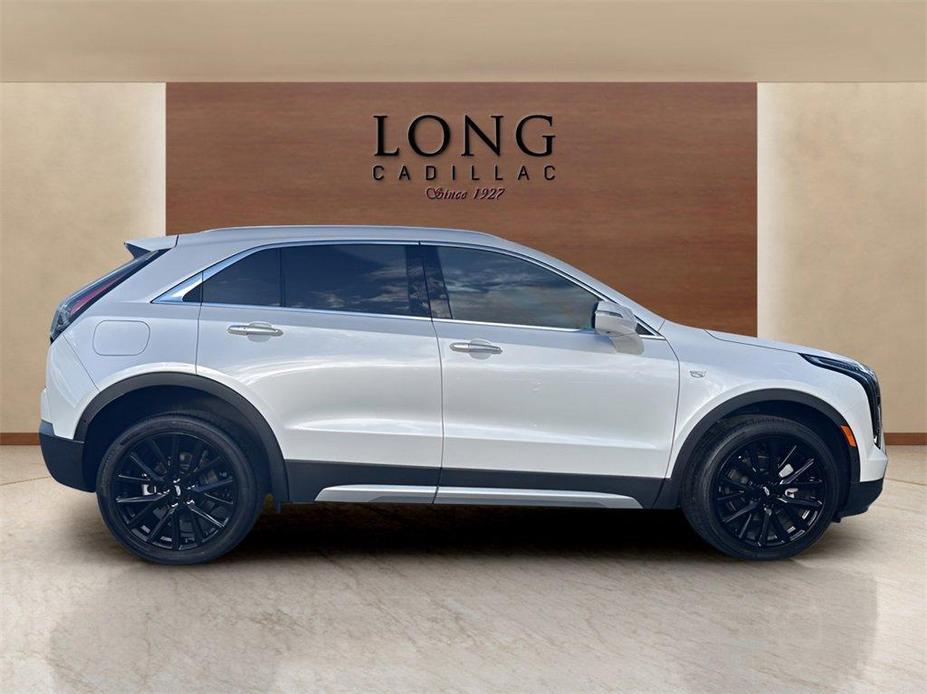 used 2022 Cadillac XT4 car, priced at $31,991