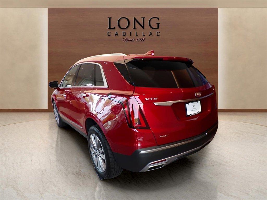 new 2025 Cadillac XT5 car, priced at $52,990