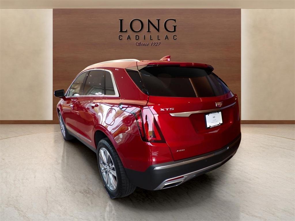 new 2025 Cadillac XT5 car, priced at $52,990