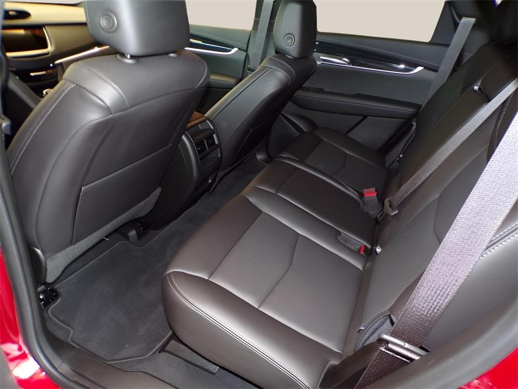 new 2025 Cadillac XT5 car, priced at $52,990