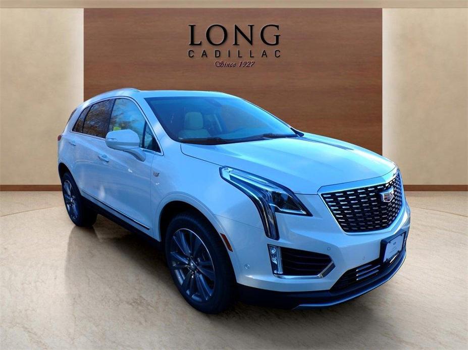 new 2025 Cadillac XT5 car, priced at $58,790