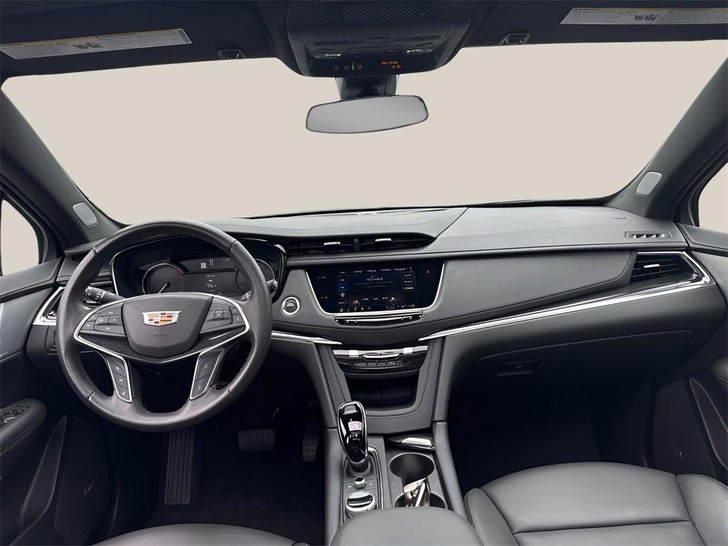 used 2022 Cadillac XT5 car, priced at $37,991