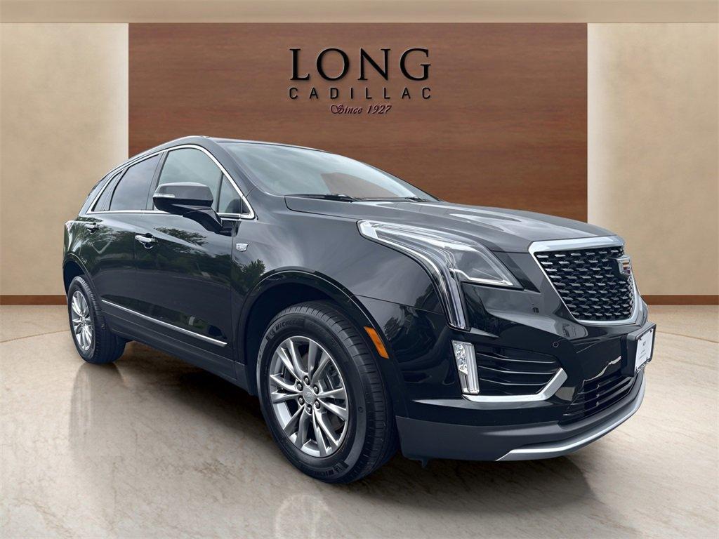 used 2022 Cadillac XT5 car, priced at $37,991