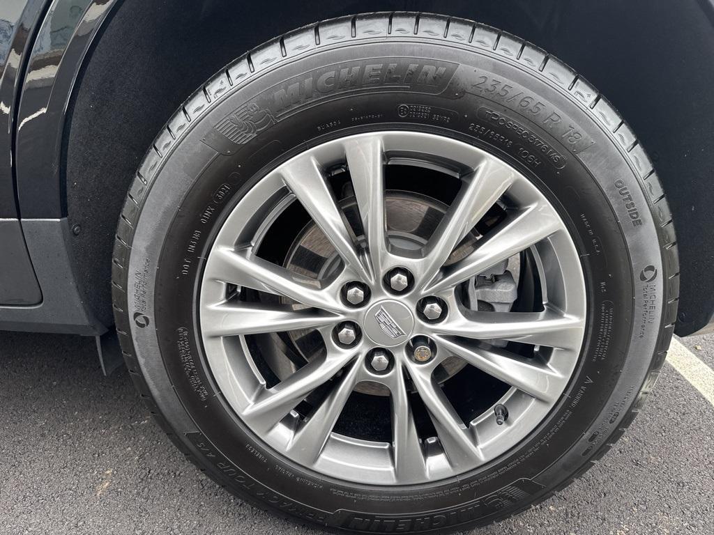 used 2022 Cadillac XT5 car, priced at $37,991