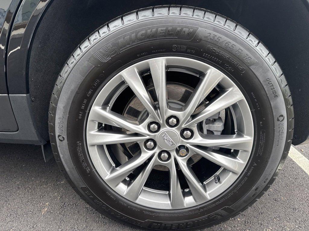 used 2022 Cadillac XT5 car, priced at $37,991