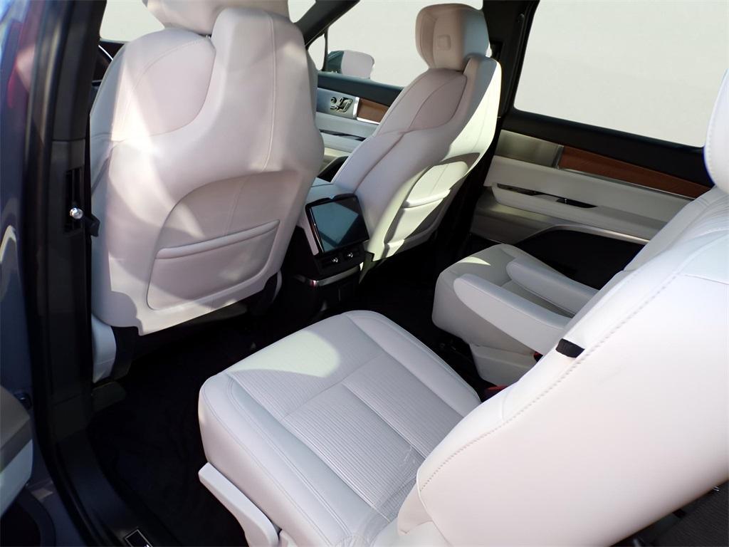 new 2026 Cadillac VISTIQ car, priced at $80,515