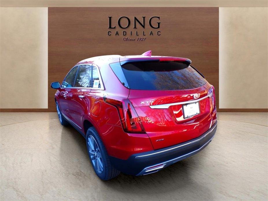 new 2025 Cadillac XT5 car, priced at $55,215