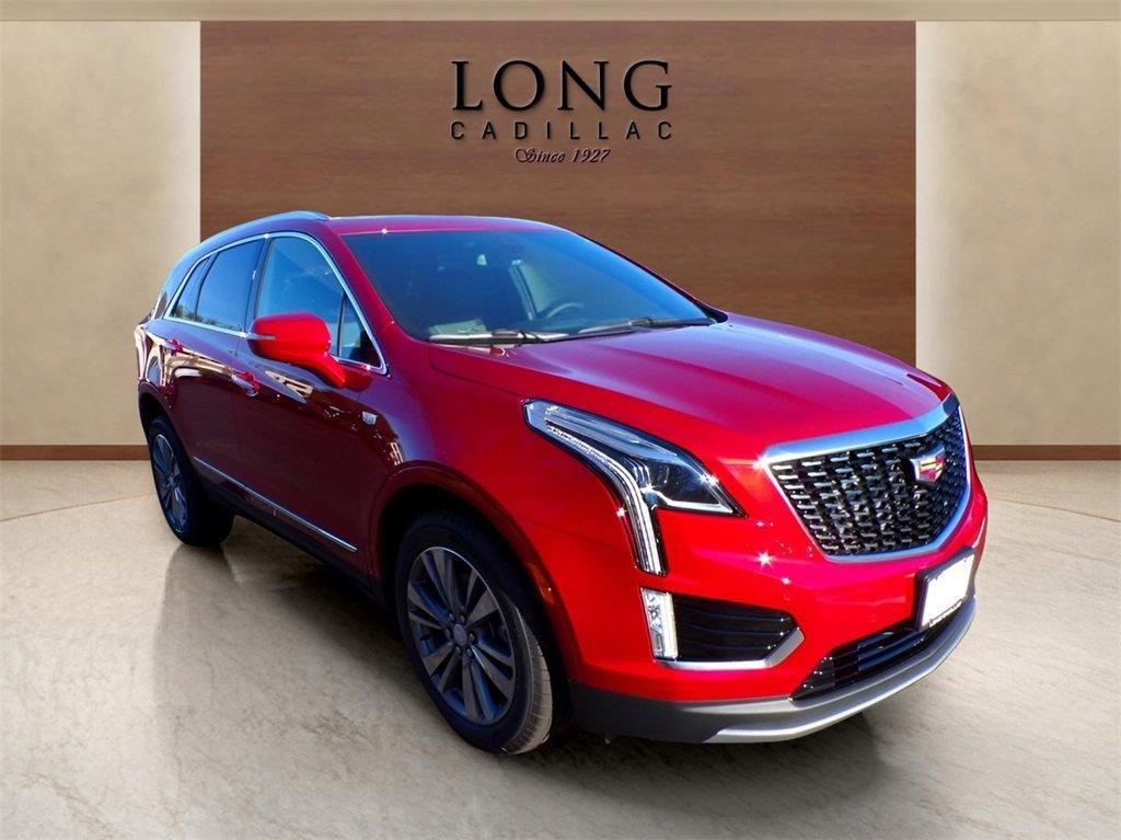 new 2025 Cadillac XT5 car, priced at $55,215