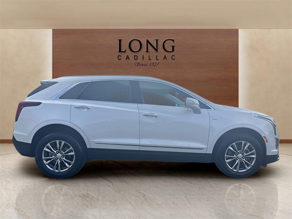 used 2022 Cadillac XT5 car, priced at $37,991