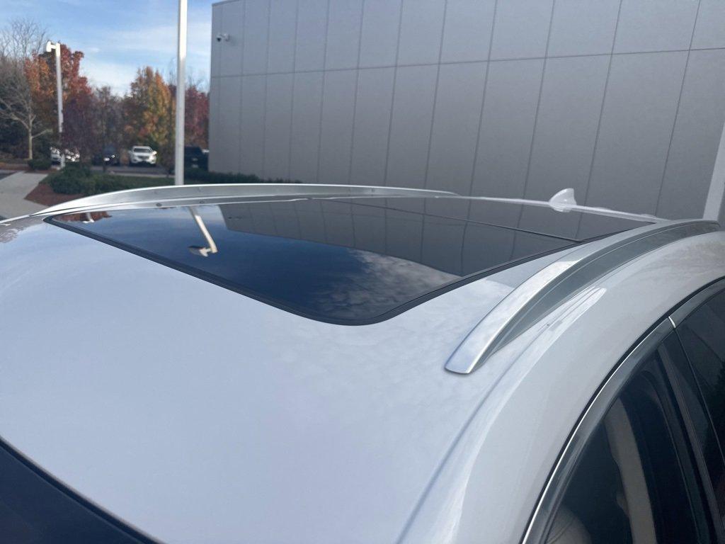 used 2022 Cadillac XT5 car, priced at $37,991