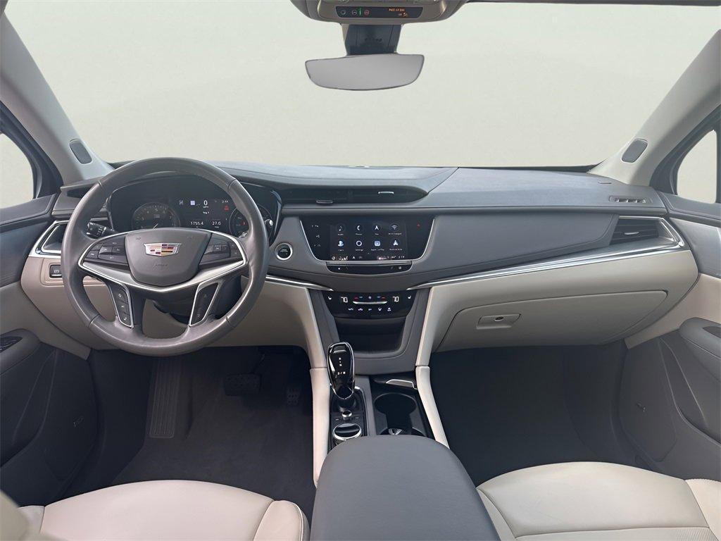 used 2022 Cadillac XT5 car, priced at $37,991