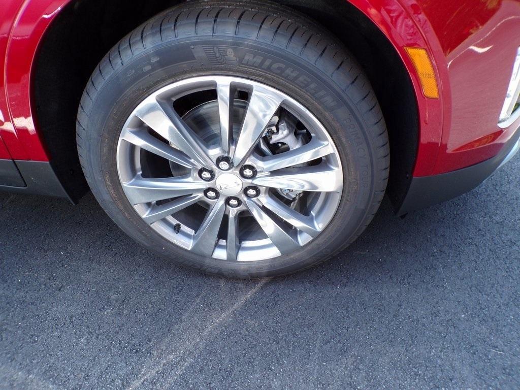 new 2025 Cadillac XT5 car, priced at $54,315