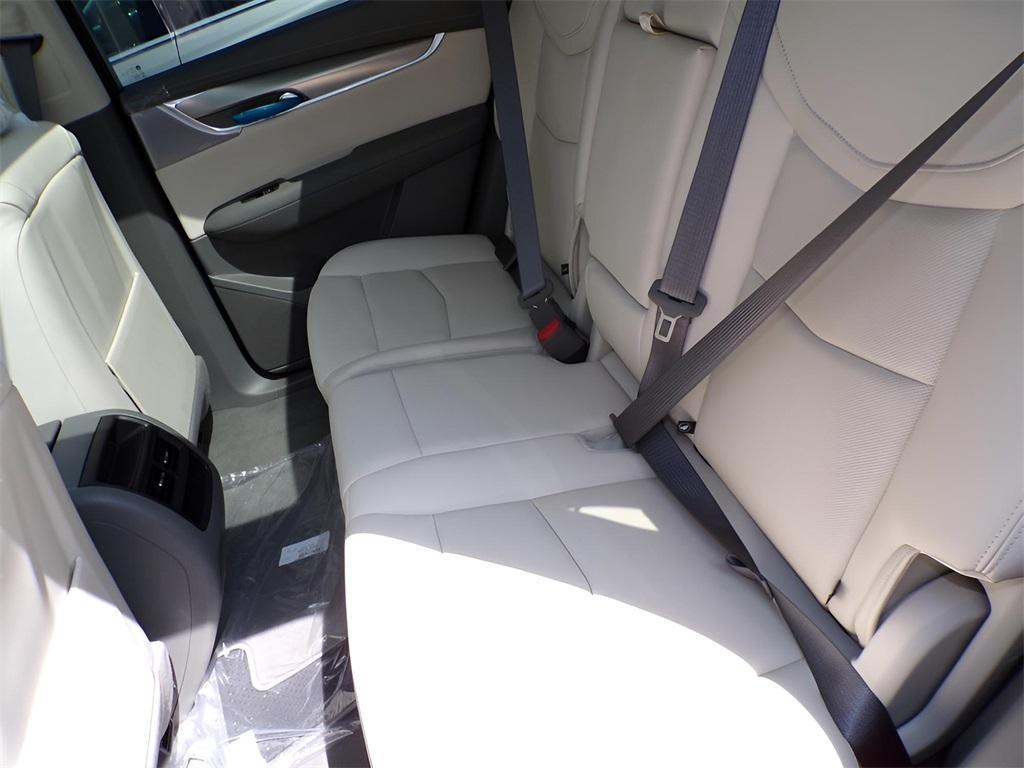 new 2025 Cadillac XT5 car, priced at $54,315