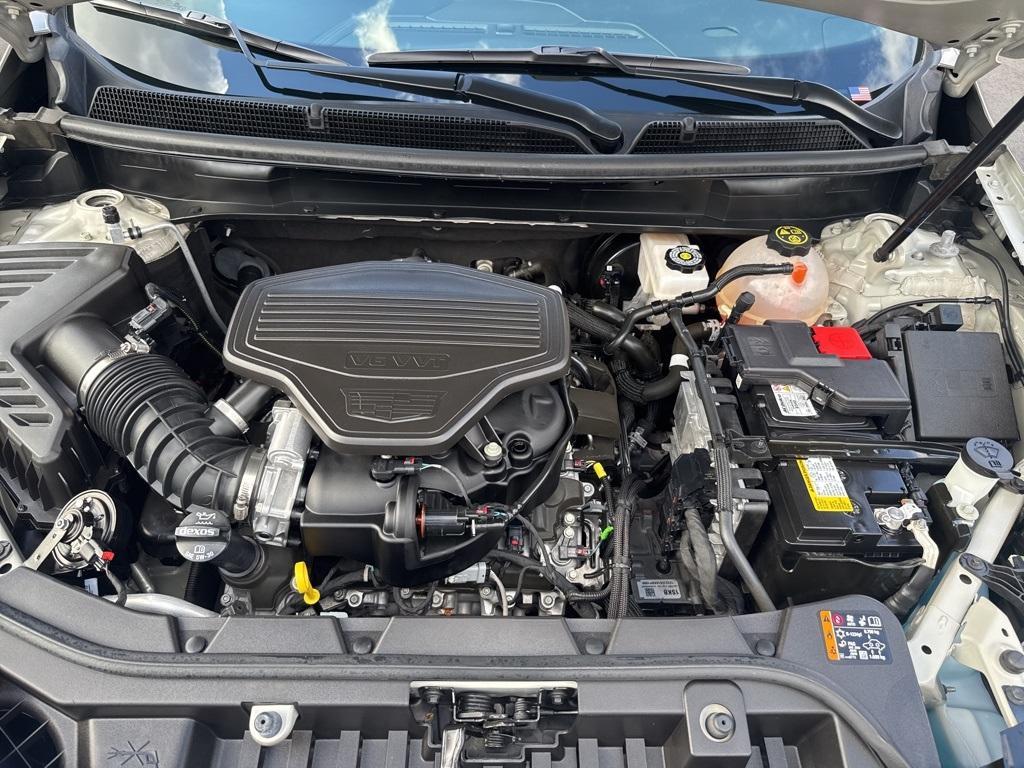 used 2022 Cadillac XT5 car, priced at $39,991