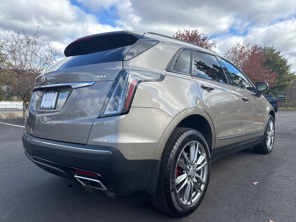 used 2022 Cadillac XT5 car, priced at $39,991