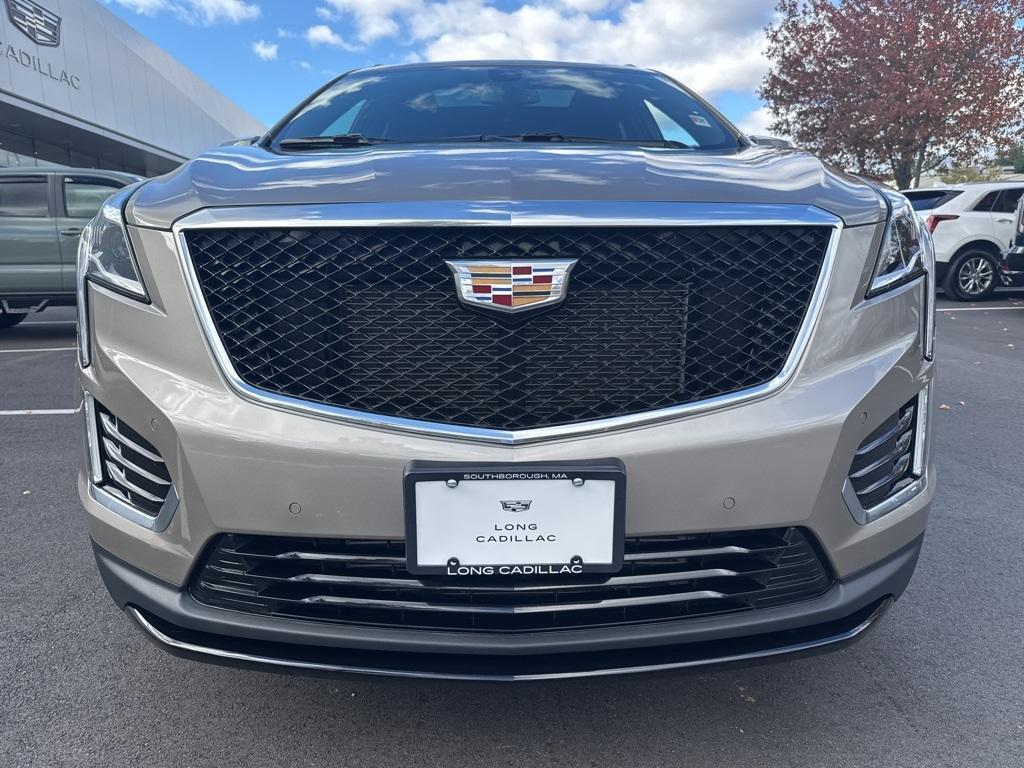 used 2022 Cadillac XT5 car, priced at $39,991