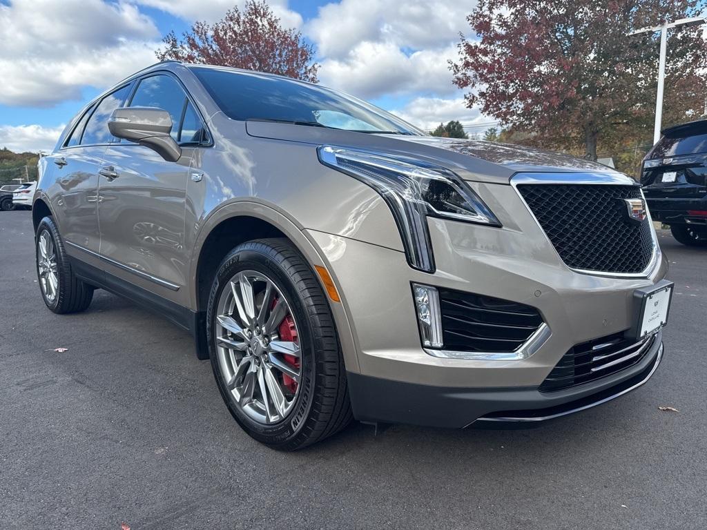 used 2022 Cadillac XT5 car, priced at $39,991