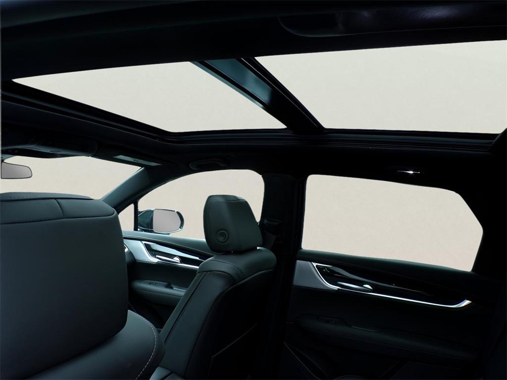 new 2025 Cadillac XT5 car, priced at $53,715