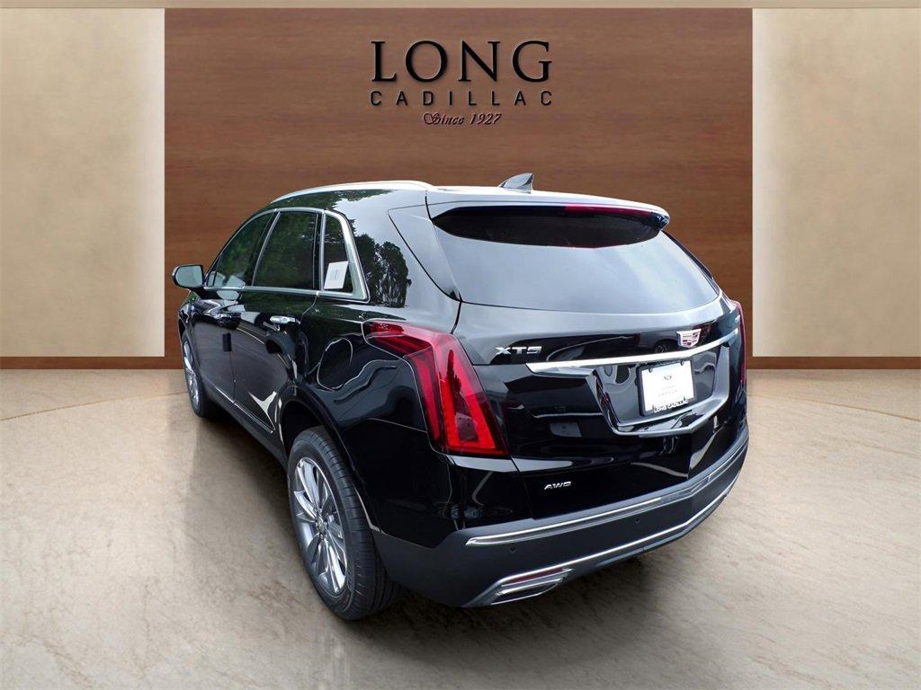 new 2025 Cadillac XT5 car, priced at $53,715