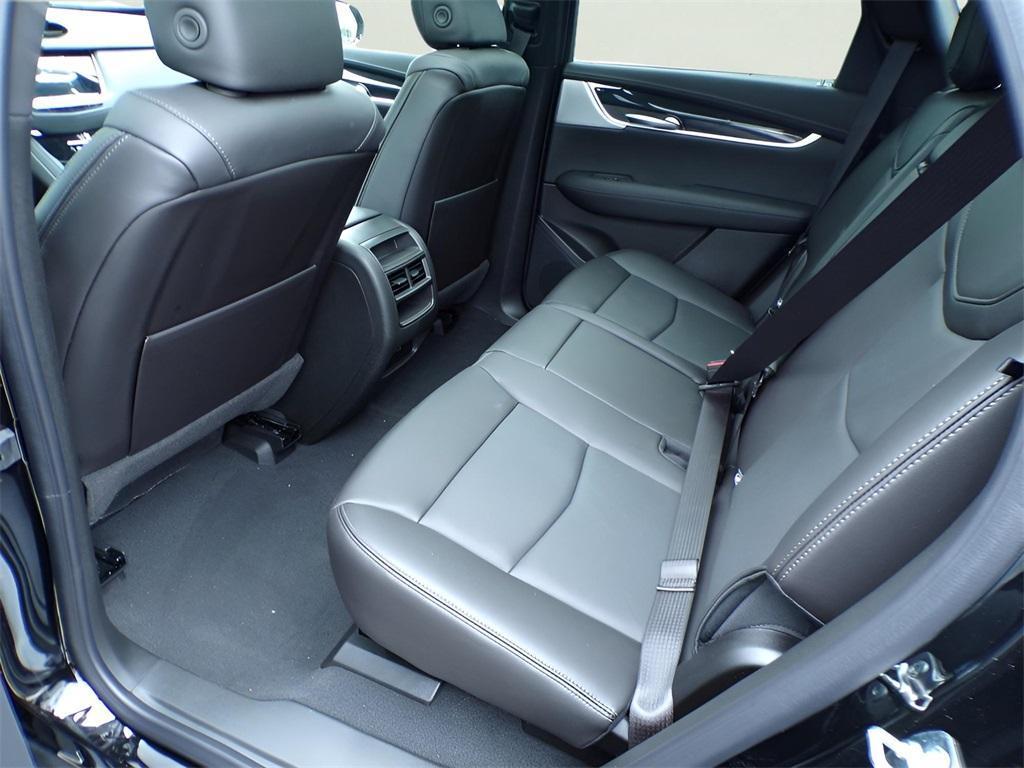new 2025 Cadillac XT5 car, priced at $53,715