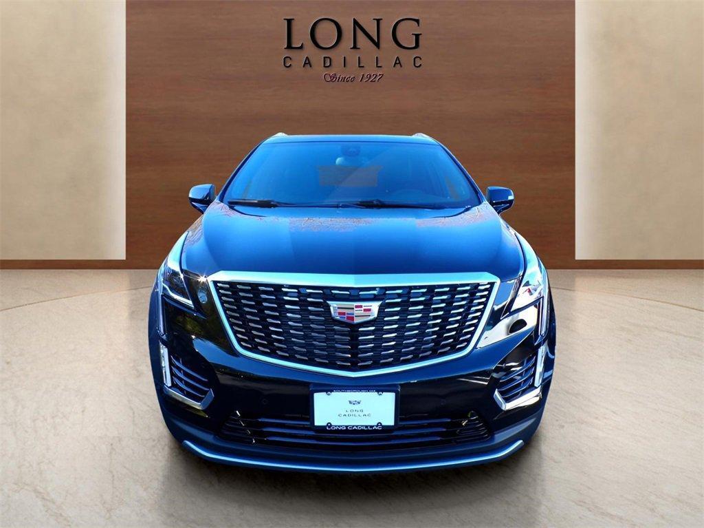 new 2025 Cadillac XT5 car, priced at $54,615