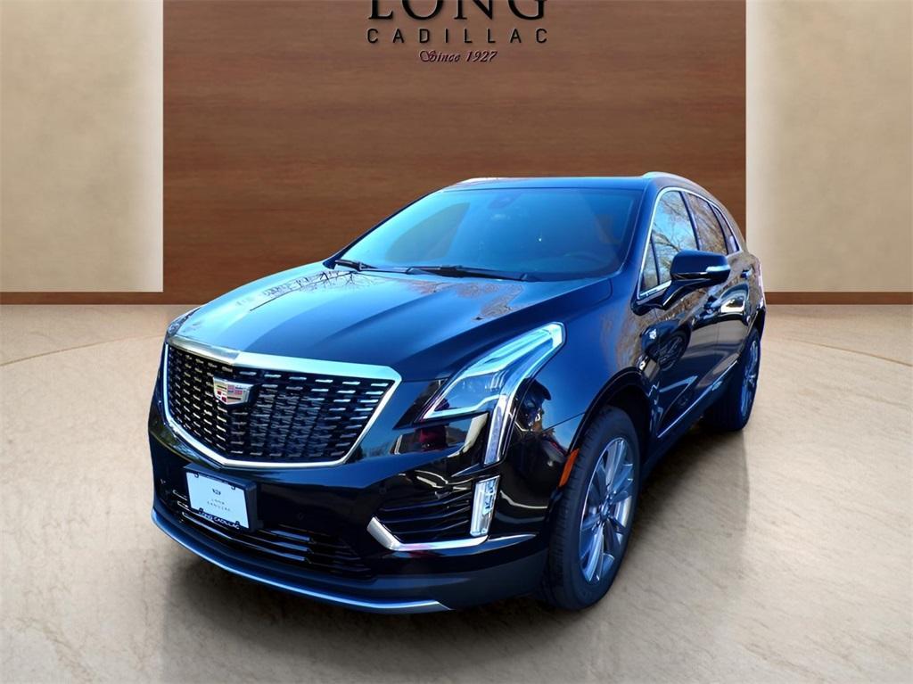 new 2025 Cadillac XT5 car, priced at $54,615