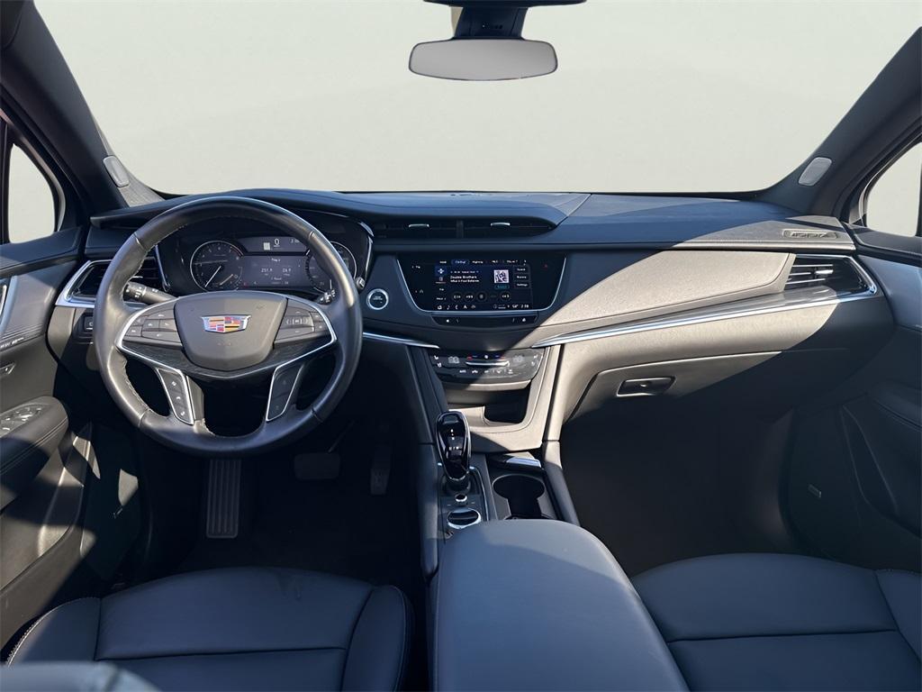 used 2025 Cadillac XT5 car, priced at $48,991
