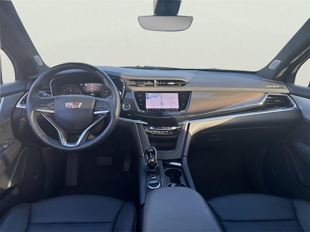 used 2025 Cadillac XT6 car, priced at $59,991