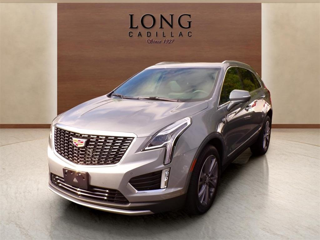 new 2025 Cadillac XT5 car, priced at $53,200