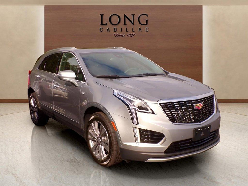 new 2025 Cadillac XT5 car, priced at $53,200