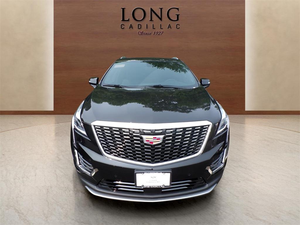 new 2025 Cadillac XT5 car, priced at $57,190