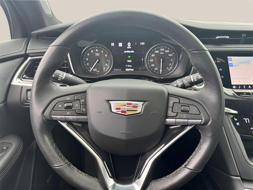 used 2022 Cadillac XT6 car, priced at $39,991