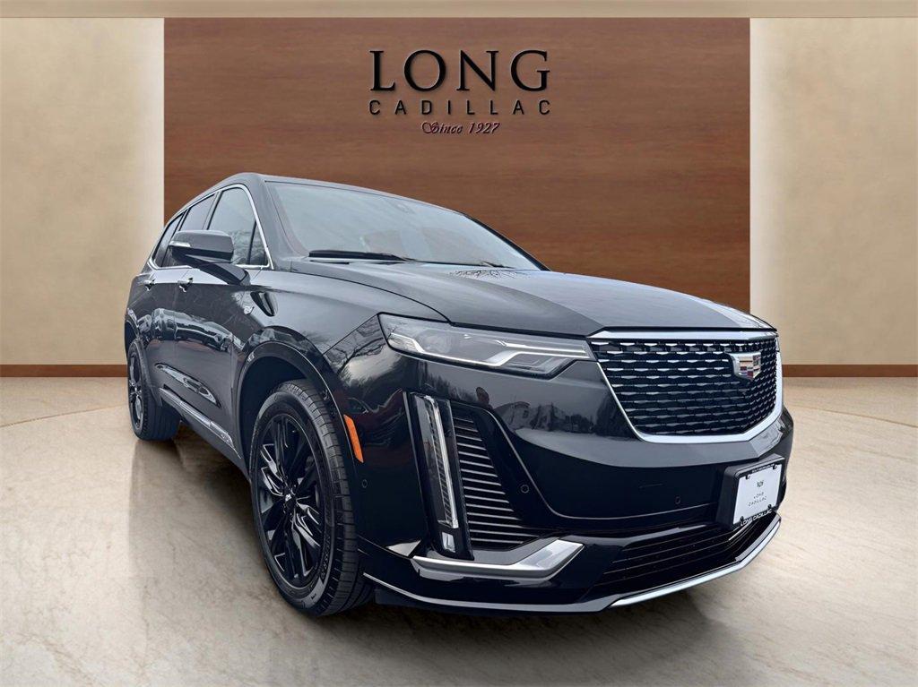 used 2022 Cadillac XT6 car, priced at $39,991