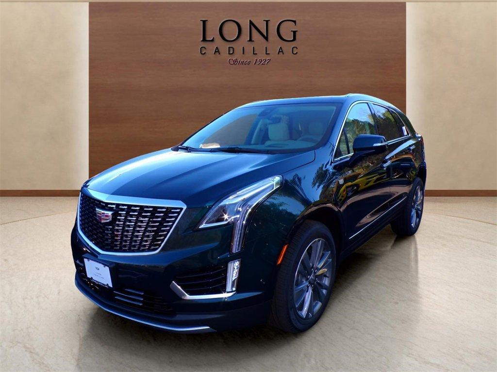 new 2025 Cadillac XT5 car, priced at $58,190