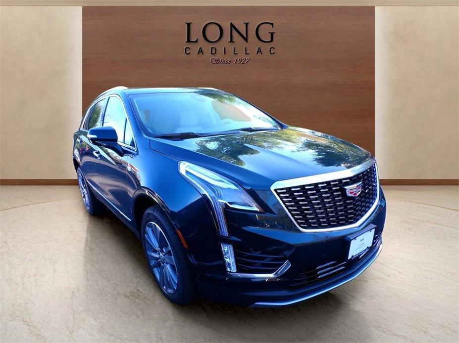 new 2025 Cadillac XT5 car, priced at $58,190