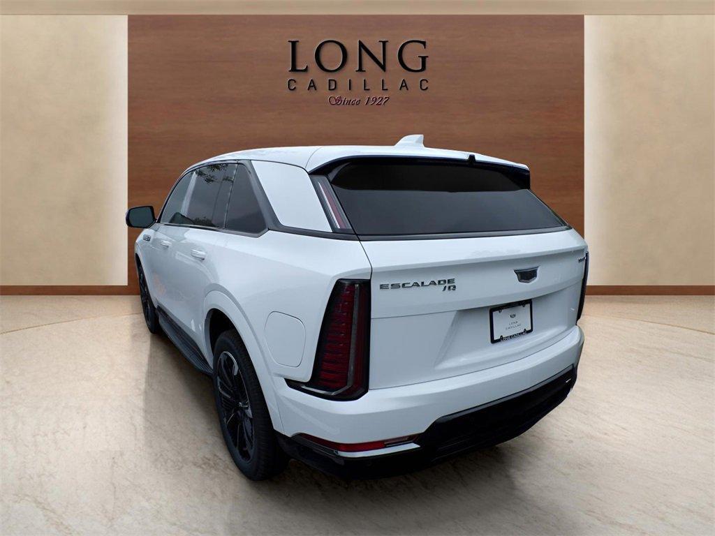 new 2025 Cadillac Escalade IQ car, priced at $117,585
