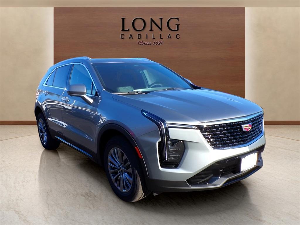 new 2025 Cadillac XT4 car, priced at $47,015