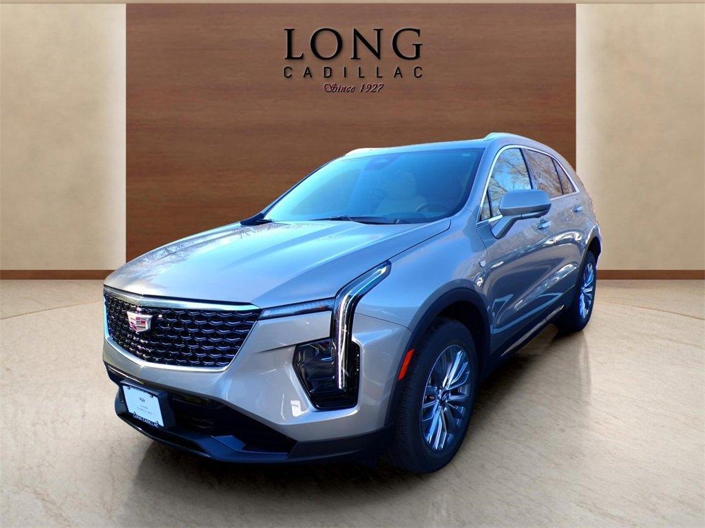 new 2025 Cadillac XT4 car, priced at $49,015