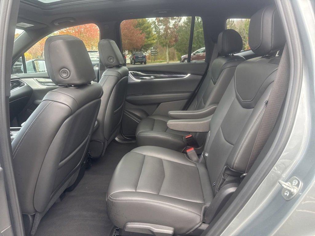 used 2025 Cadillac XT6 car, priced at $46,991