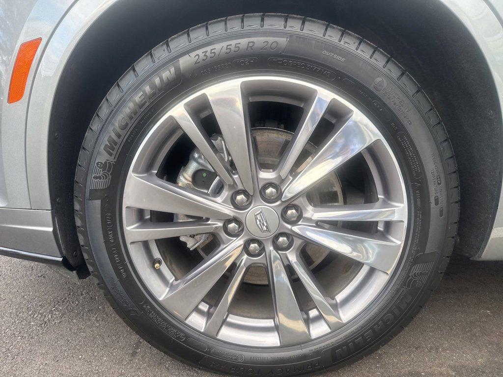 used 2025 Cadillac XT6 car, priced at $46,991