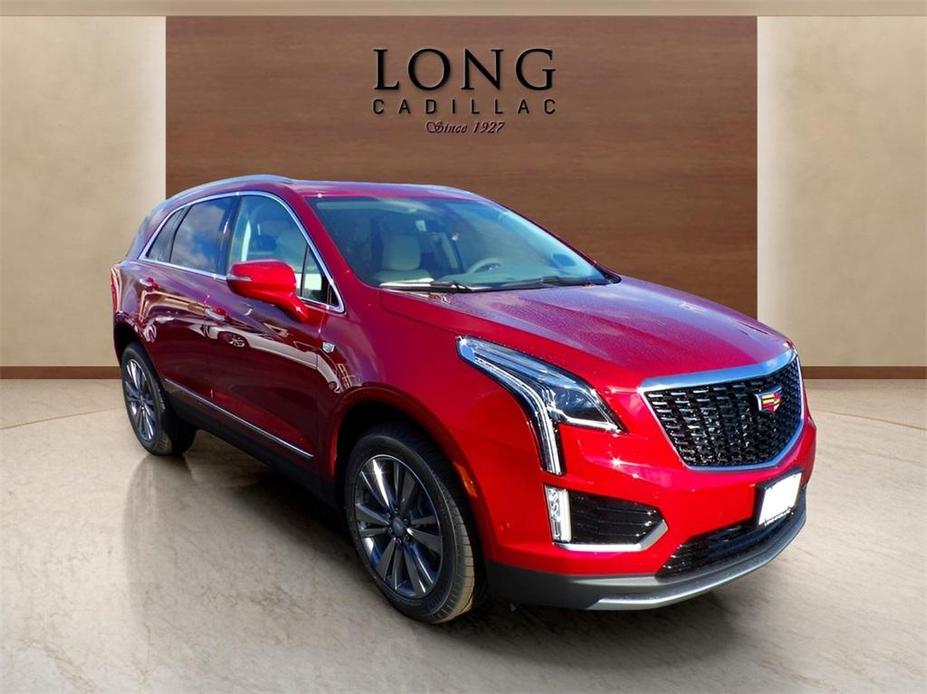 new 2025 Cadillac XT5 car, priced at $57,490