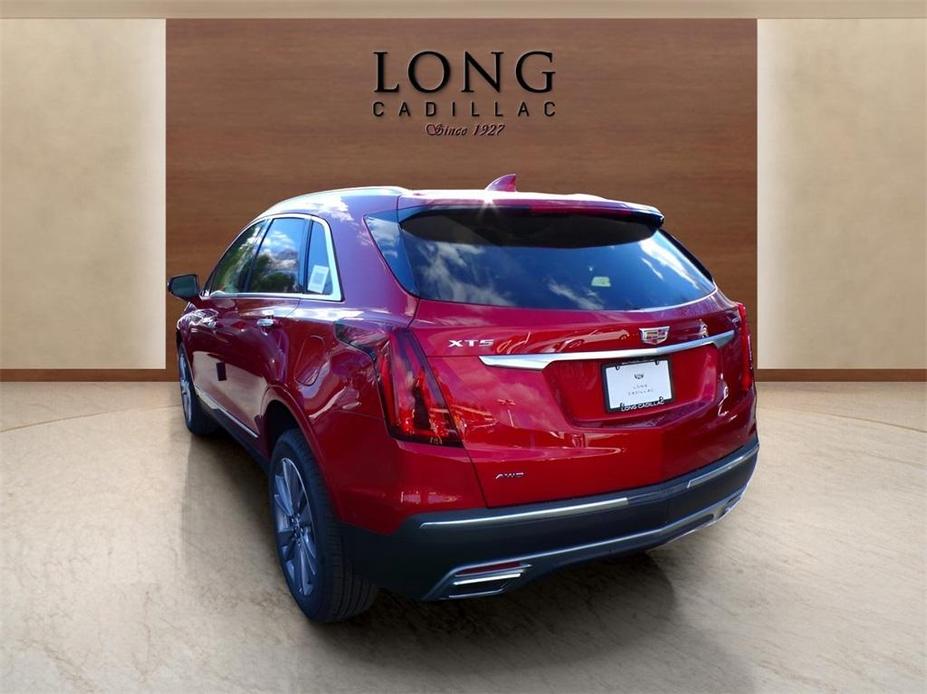 new 2025 Cadillac XT5 car, priced at $57,490