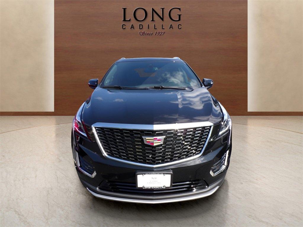 new 2025 Cadillac XT5 car, priced at $55,040