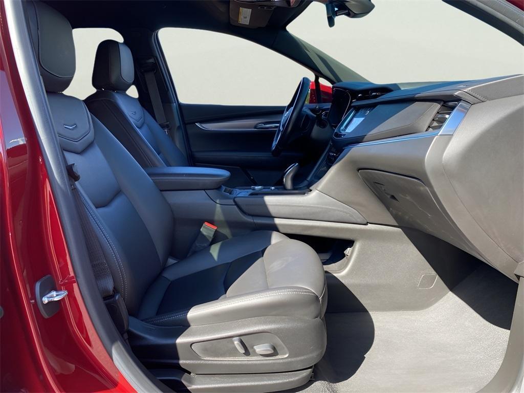 used 2020 Cadillac XT5 car, priced at $23,991