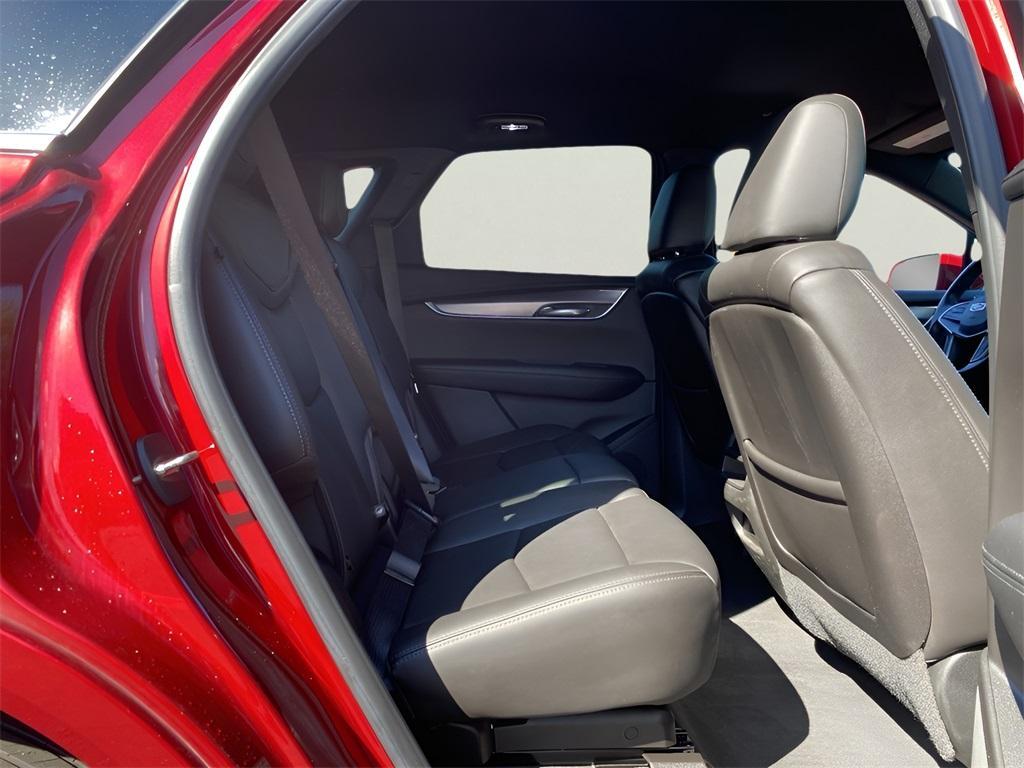 used 2020 Cadillac XT5 car, priced at $23,991