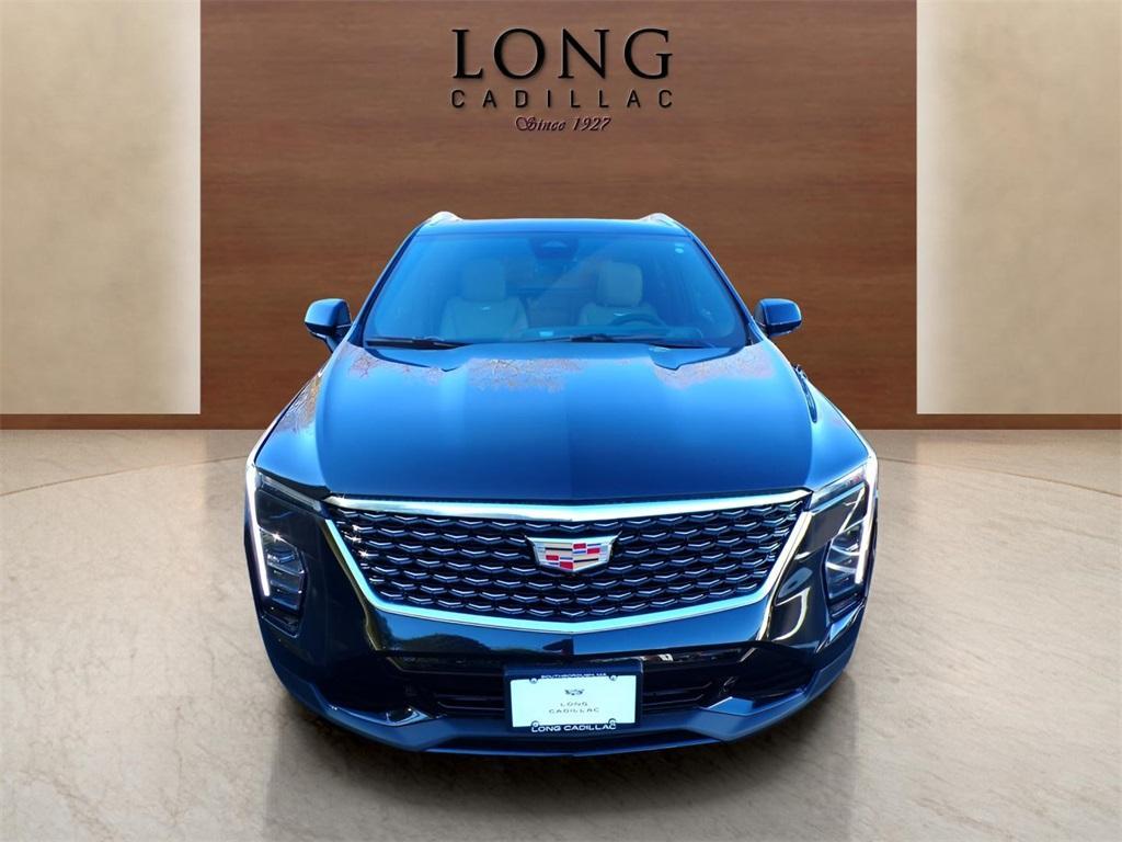 new 2025 Cadillac XT4 car, priced at $48,015