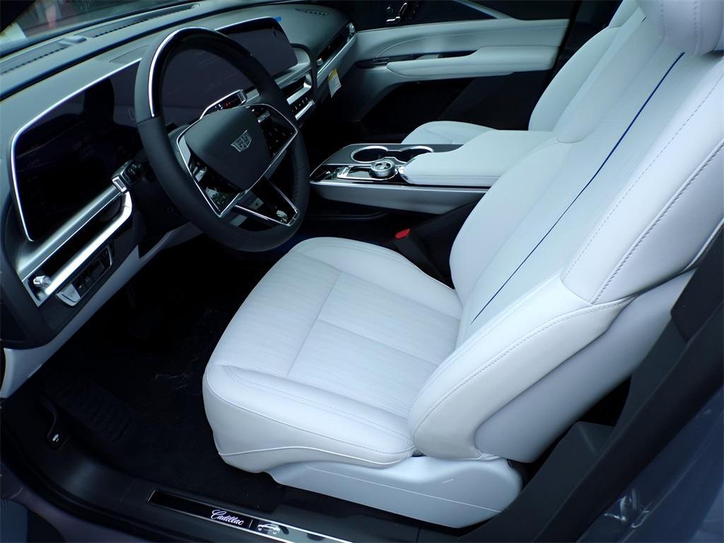 new 2025 Cadillac LYRIQ car, priced at $73,660