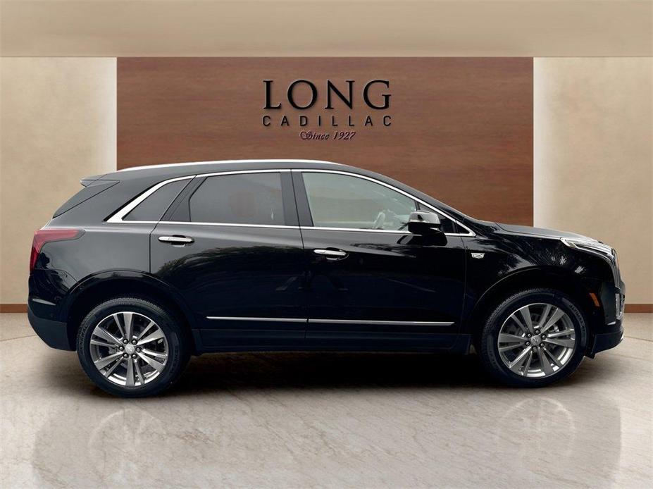 used 2022 Cadillac XT5 car, priced at $36,991