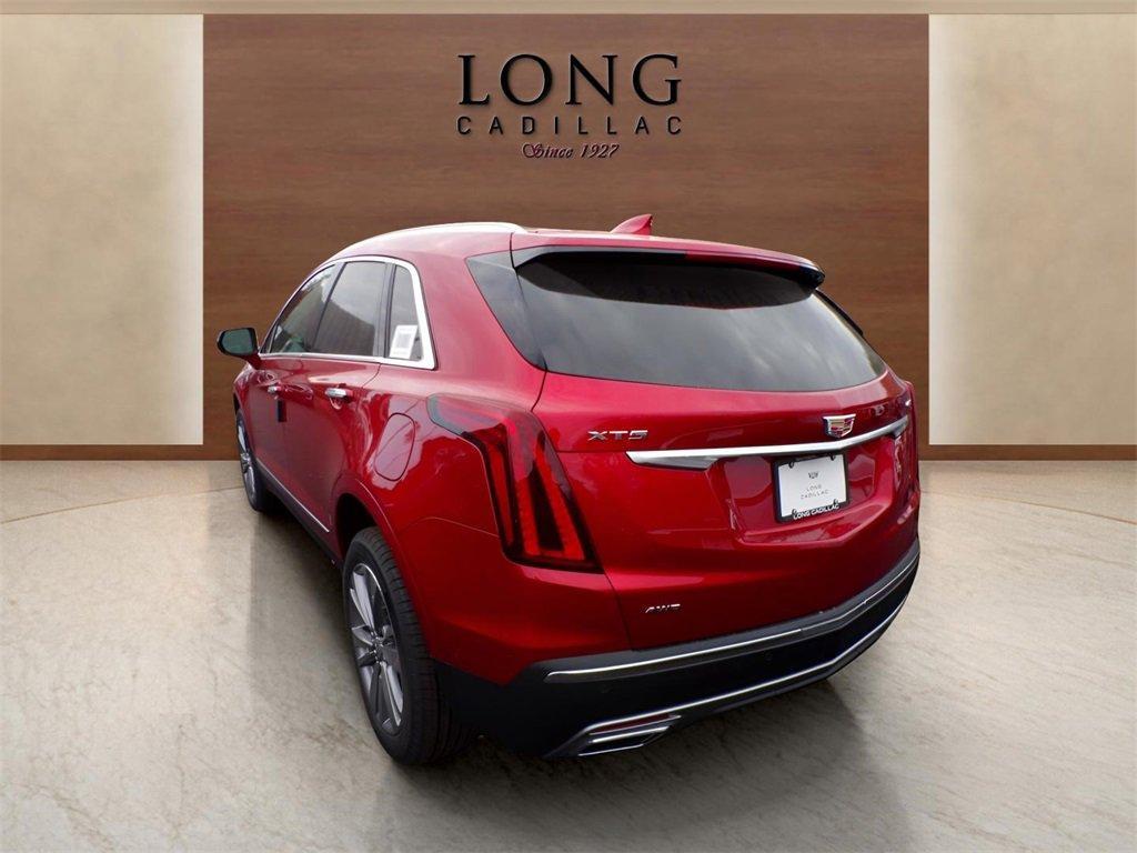 new 2025 Cadillac XT5 car, priced at $54,290