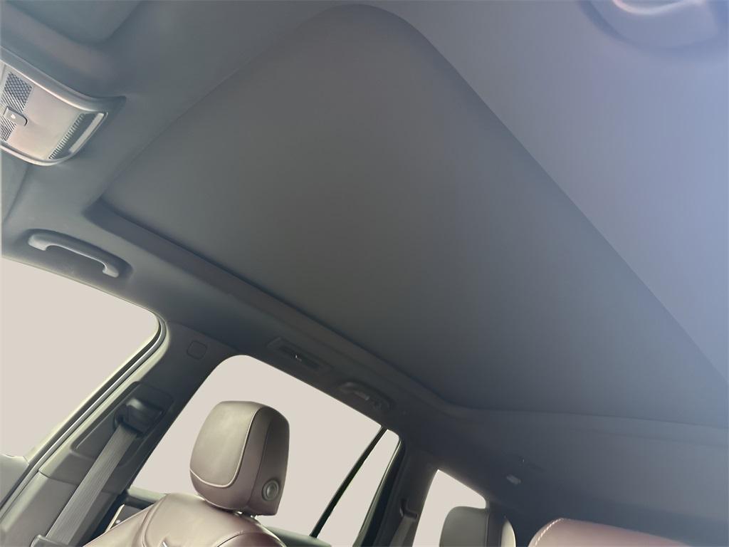 used 2023 Cadillac XT6 car, priced at $44,991